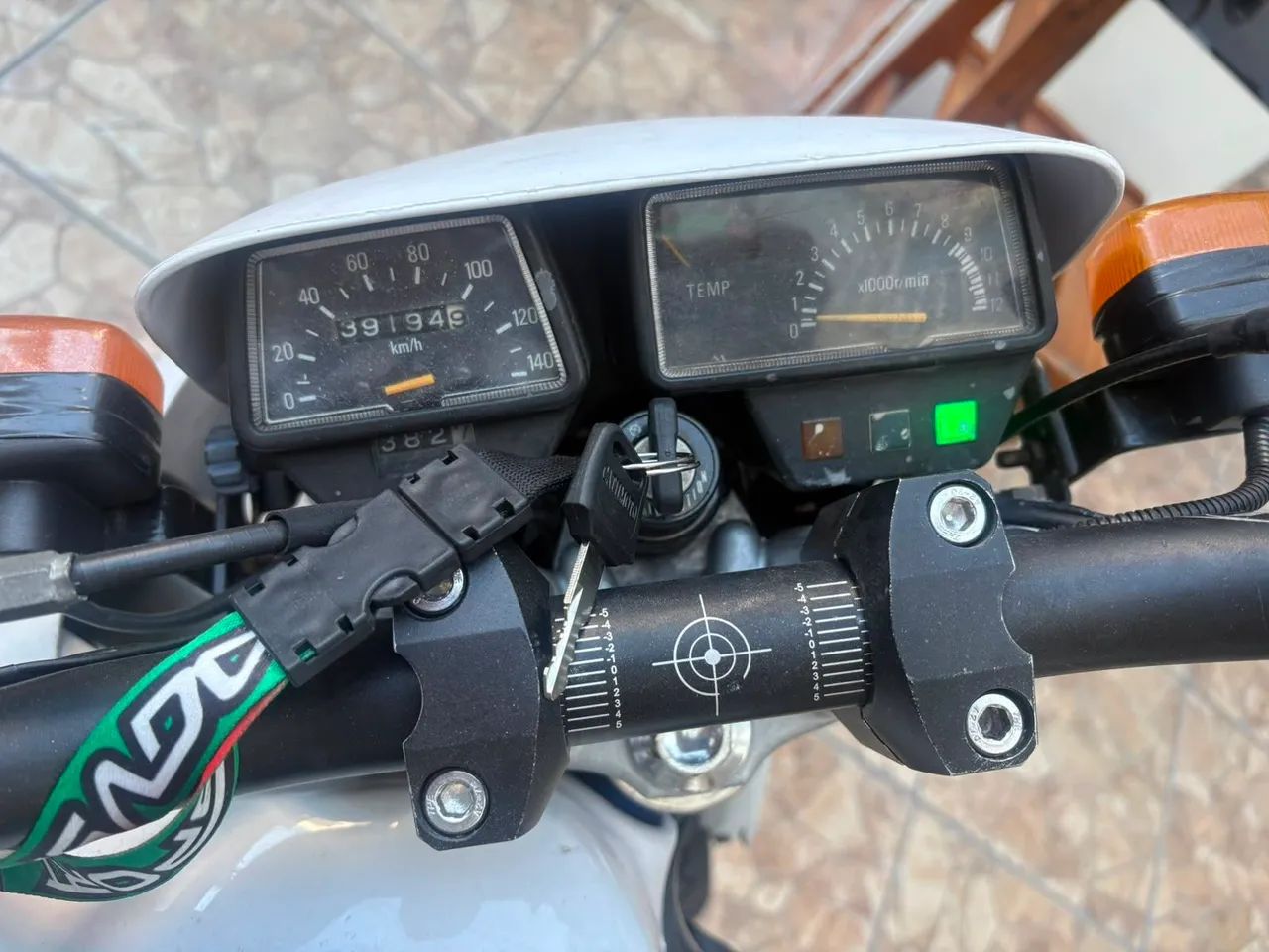 DT200R 1996 - Foto 5