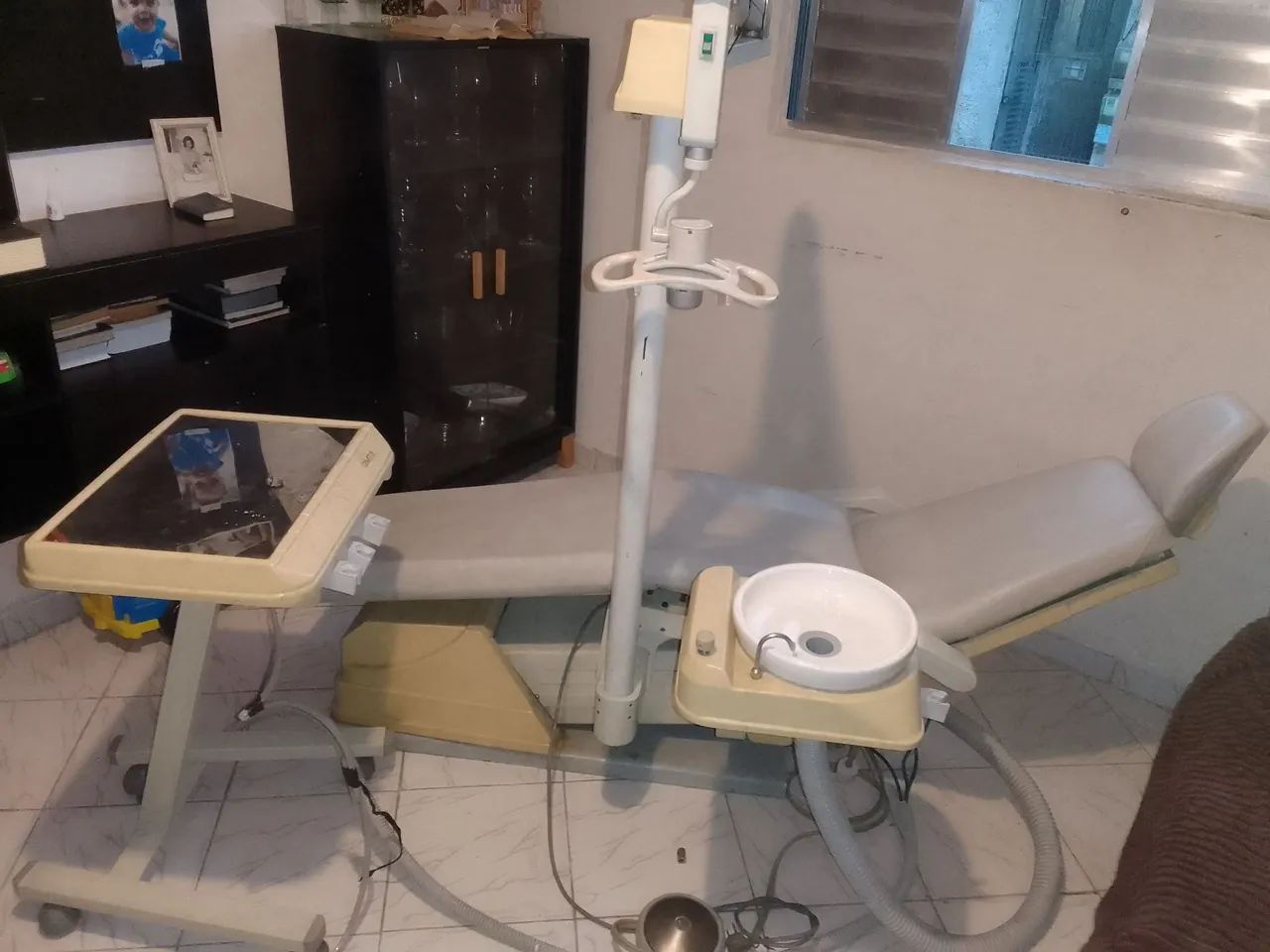 Vendo uma cadeira odontologica