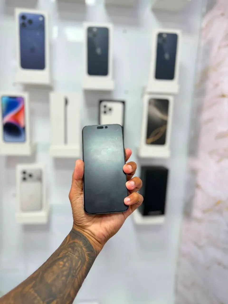 IPHONE 15 PRO MAX 256GB<br>R$ 4.399 - Foto 5