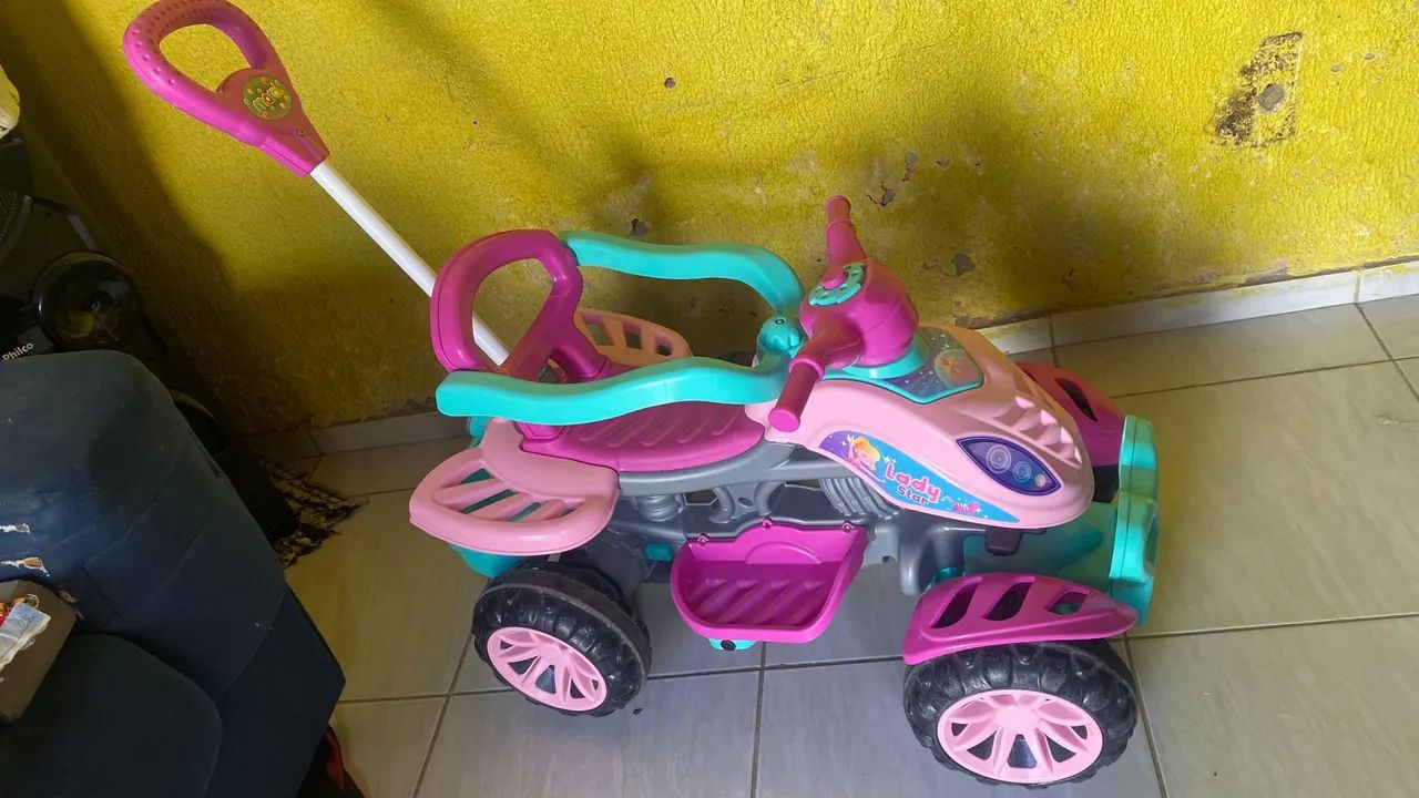 Vendo uma motoca infantil  - Foto 4