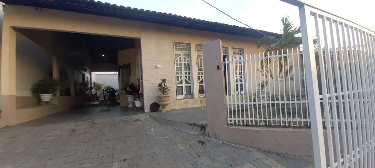 Oportunidade imperdível: Casa espaçosa e completa no Conjunto Tiradentes. - Foto 2