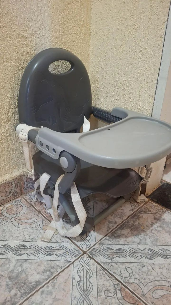 TV,churrasqueira e cadeirinha de alimentação.tudo por 400 - Foto 3
