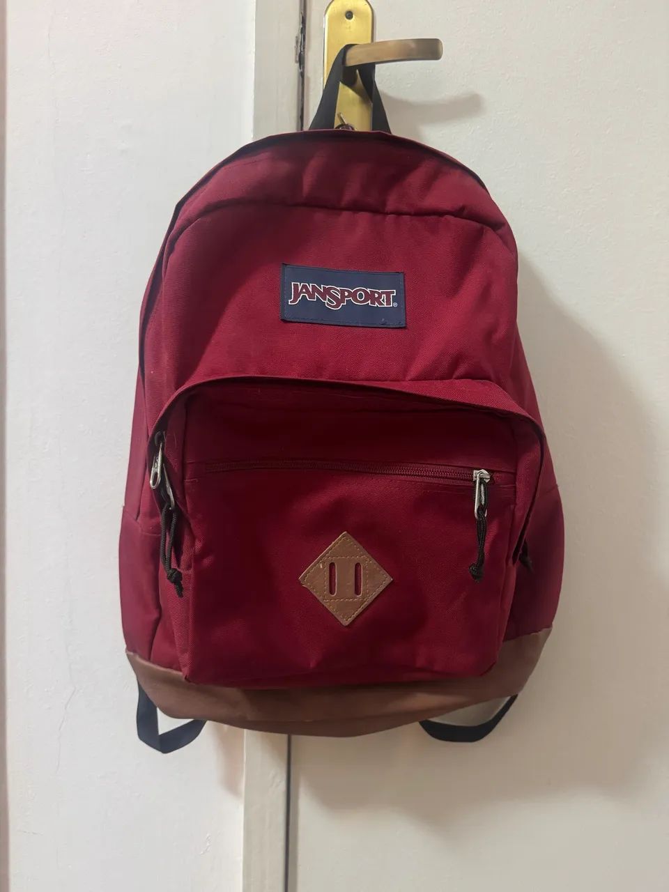 mochila jansports nova