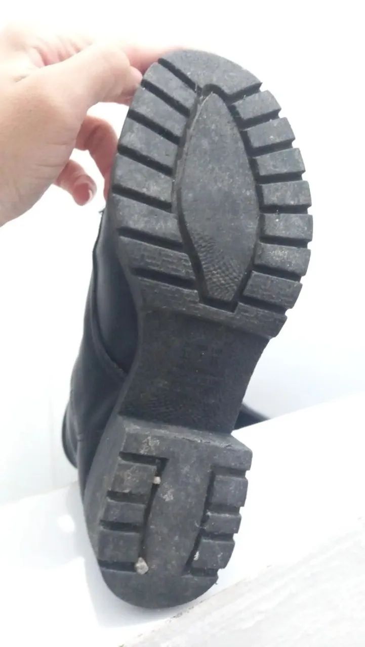 Vendo Coturno TAM 32/33 - Foto 3