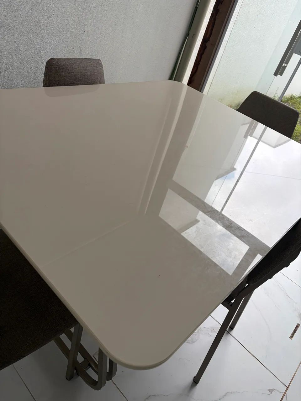 Mesa com 4 cadeiras  - Foto 3