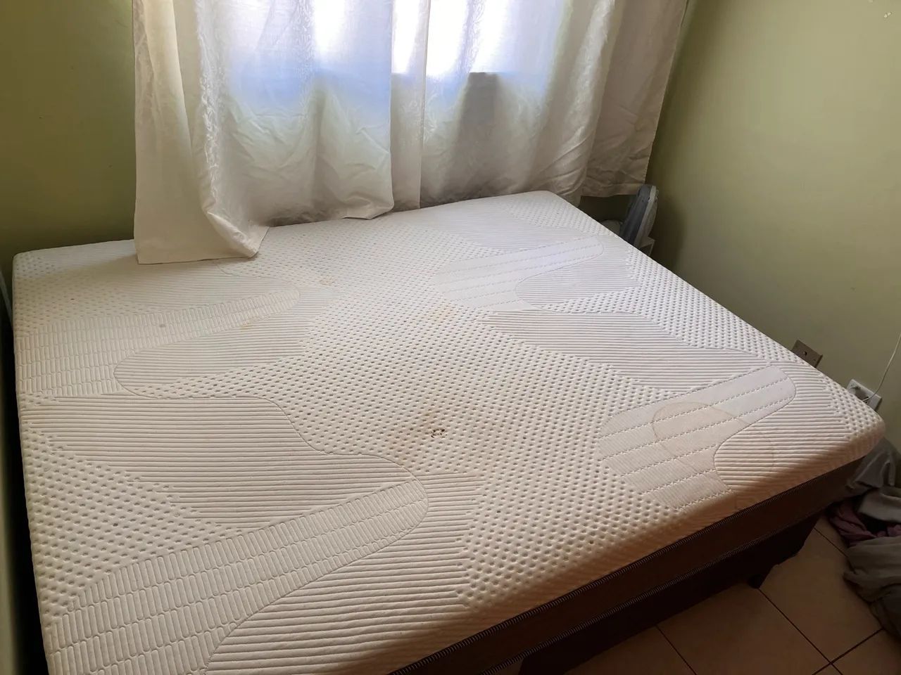 Cama box Queen 