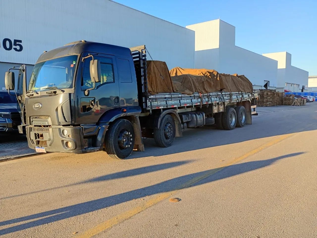 Vendo cargo 2428  - Foto 2