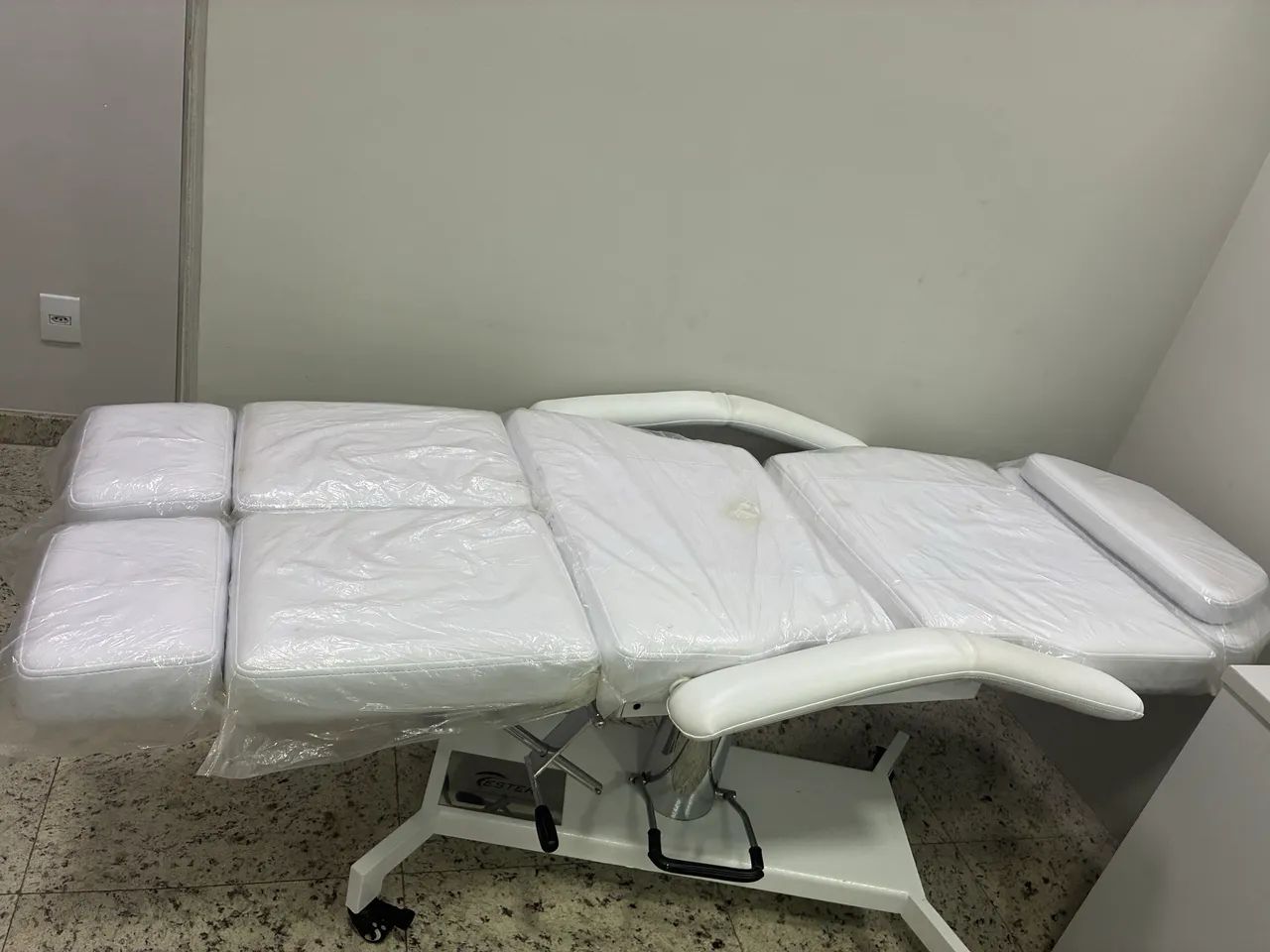 Cadeira de podologia - Foto 4