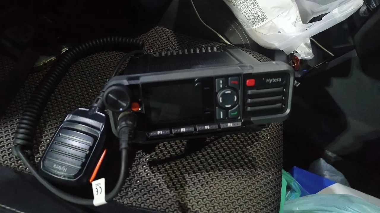 Rádio Hytera HM786 