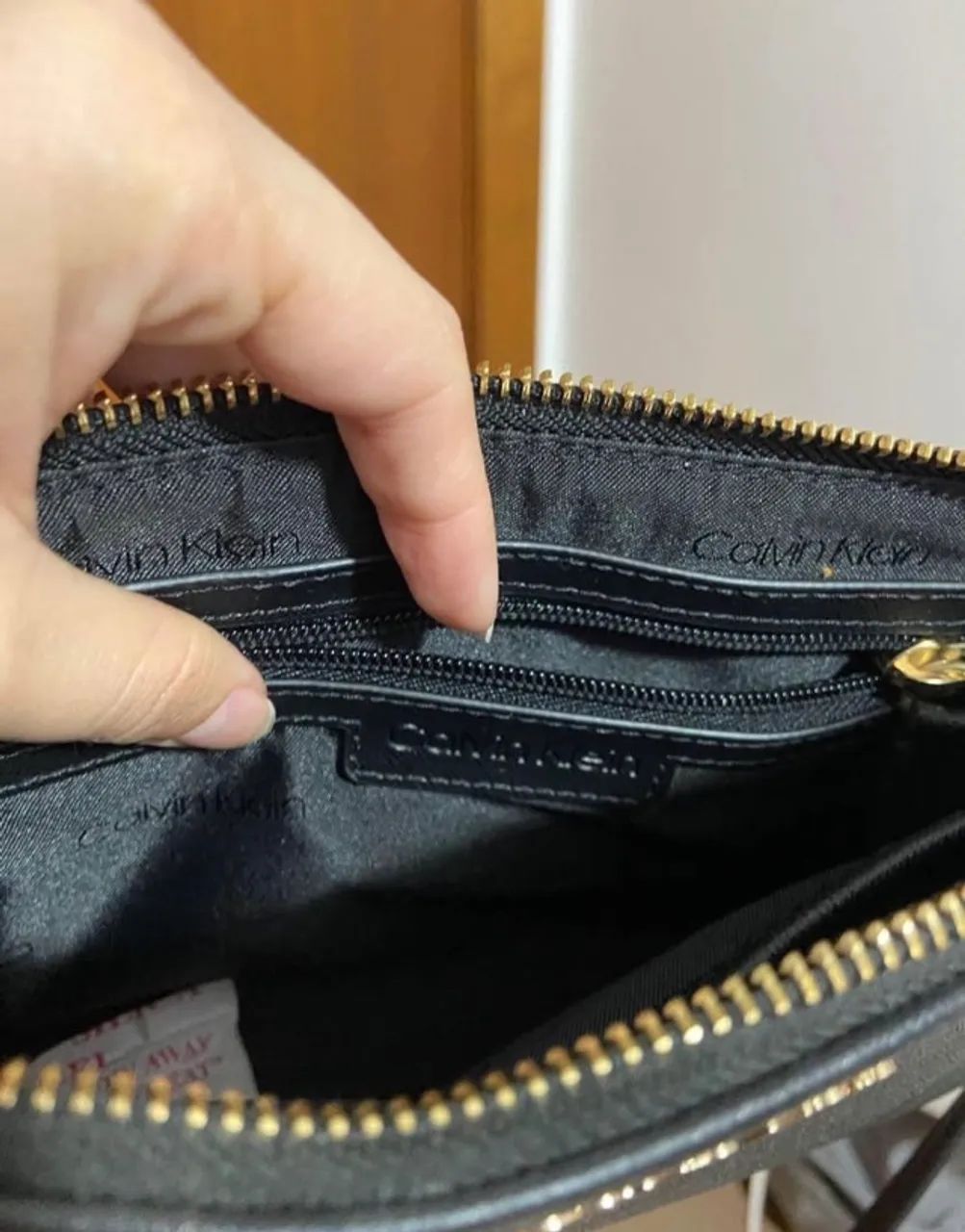 Vendo bolsa Calvin Klein, preta, nova - Foto 5