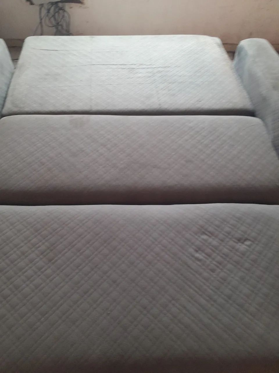Vendo sofá cama semi novo  - Foto 4