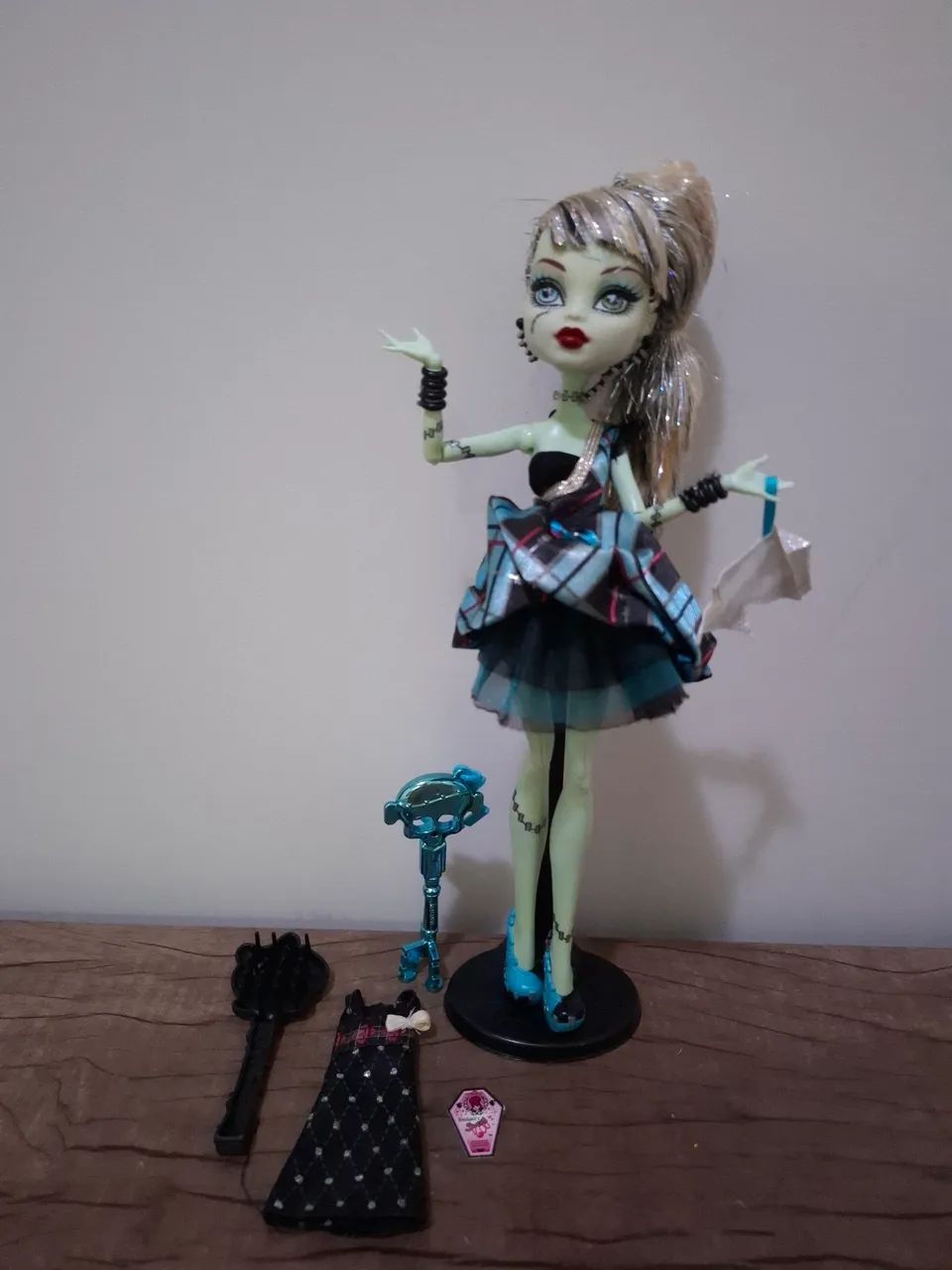 Boneca Monster High - Frankie Stein Sweet 1600 G1 - Brinquedos e