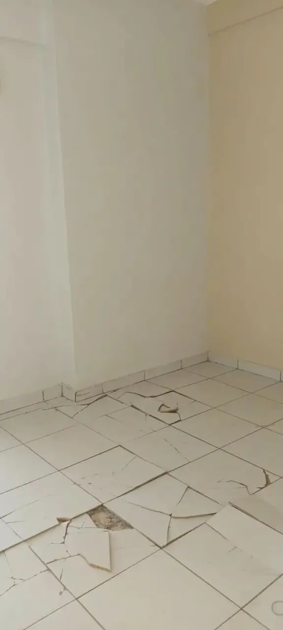 Vendo sala comercial no Edificio Franciso Chamiê - Foto 2