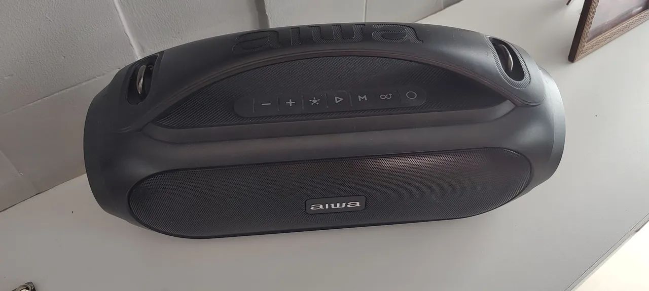 Caixa de som aiwa 