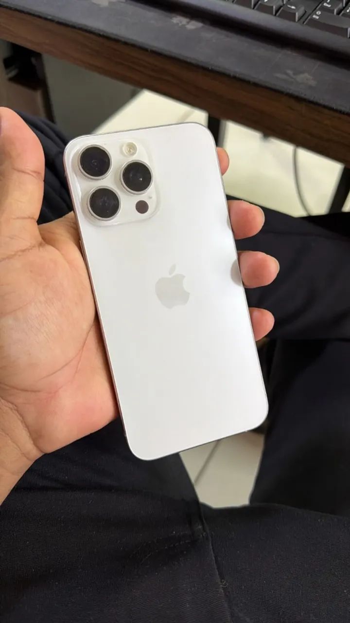 Iphone 15 pro Max - Foto 2