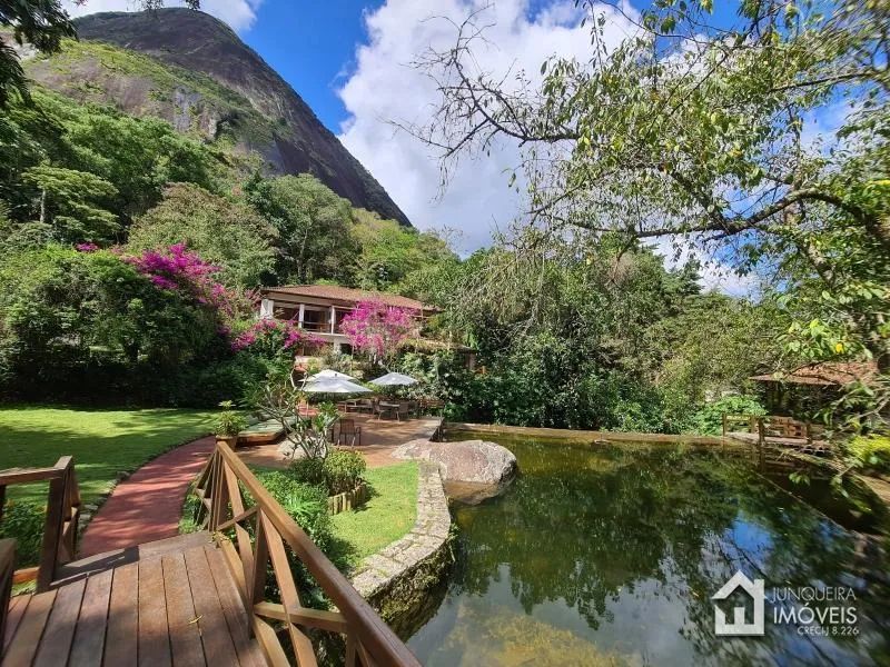 Casa em Condomínio- Petrópolis, Corrêas
