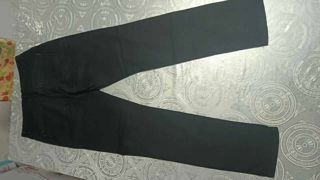 Calça preta  - Foto 2