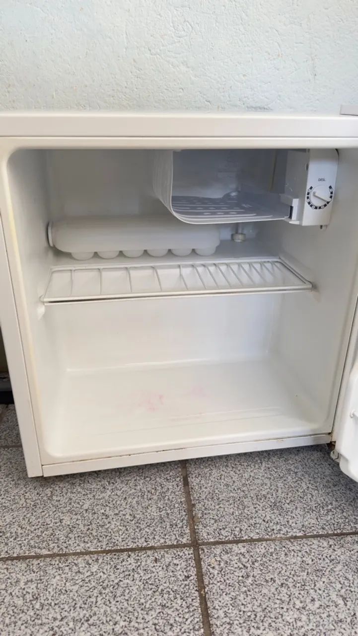 Frigobar Philco - 45 litros - Foto 4