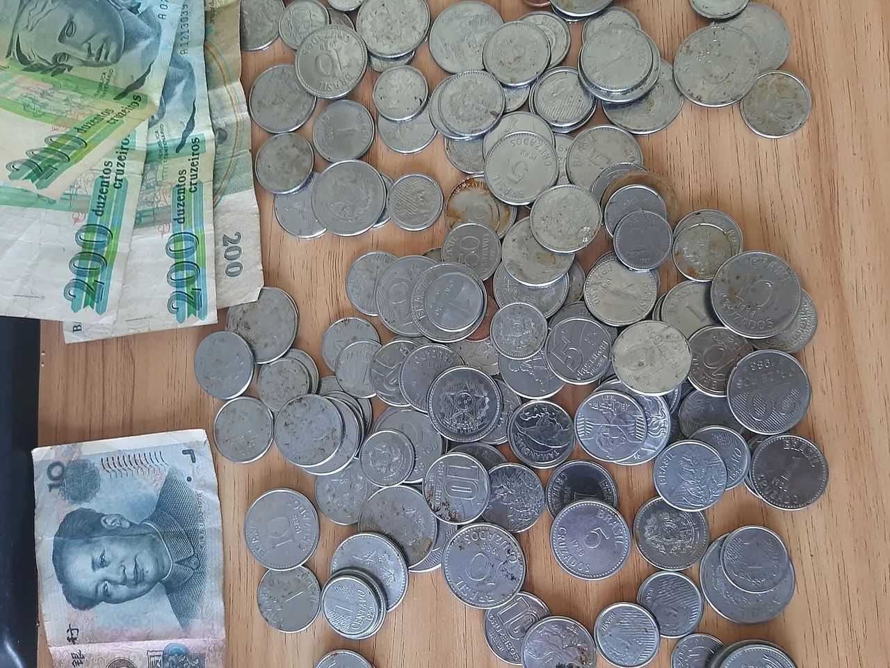 Antiguidade lata/moedas e cédulass - Foto 3