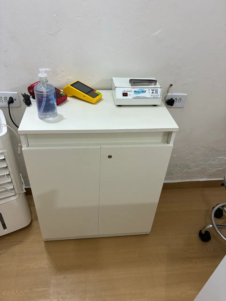 Armário multiuso com chave  - Foto 2