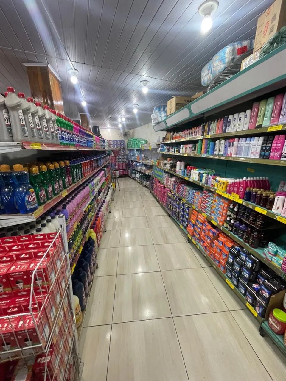 Vendo mercado com tudo dentro 