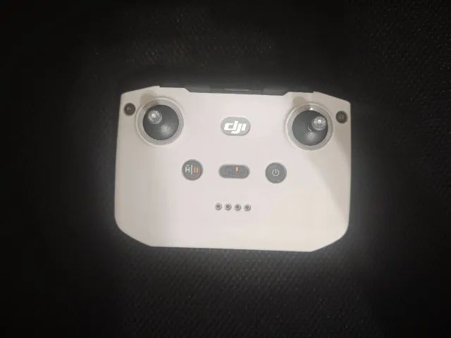 DJI FLIP MUITO NOVO - 2 BATERIAS E ACESSÓRIOS - Foto 4