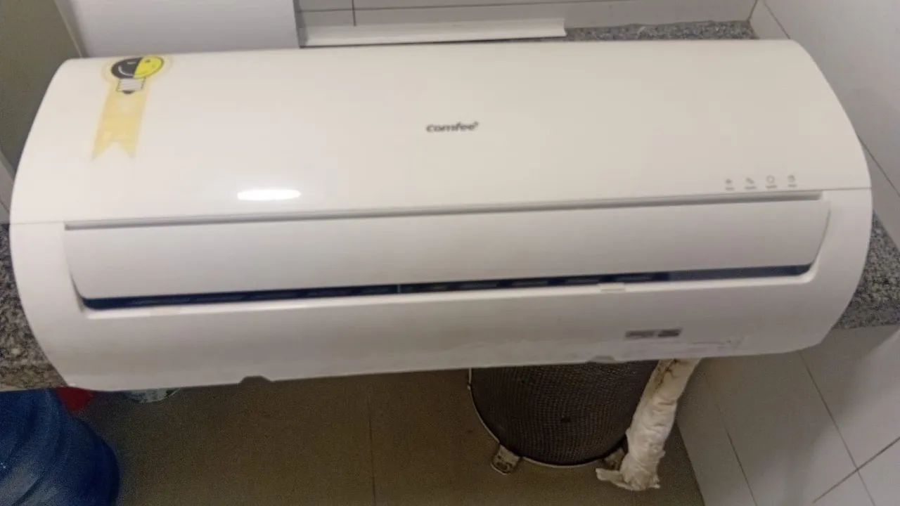 Ar condicionado Comfee 9.000 Btu 