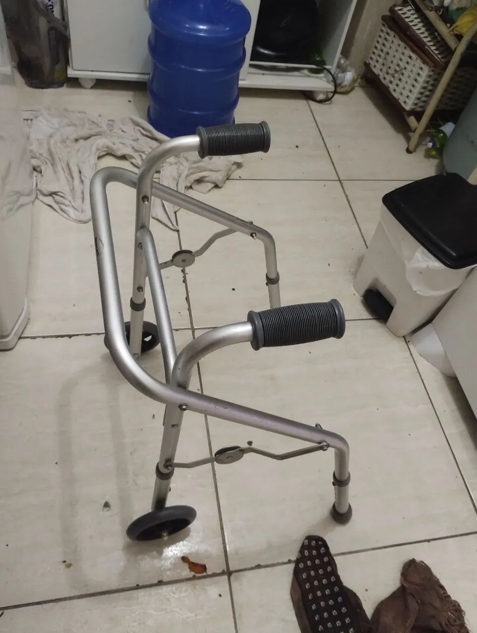 Vende -se um andador pra crianças com deficiência  - Foto 4