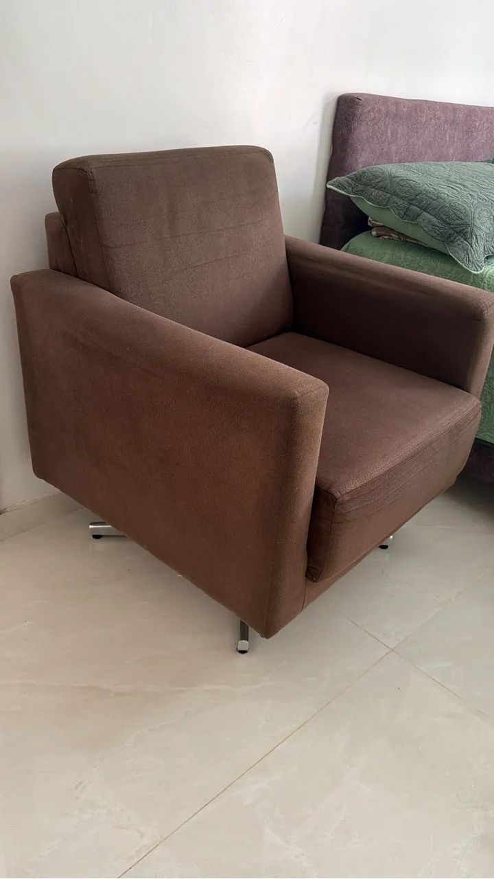 Vende-se um sofá e uma Poltrona?. - Foto 4