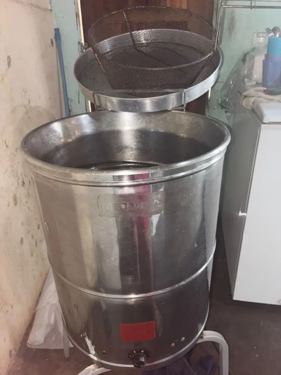 Fritadeira elétrica água e óleo 20L - Foto 3