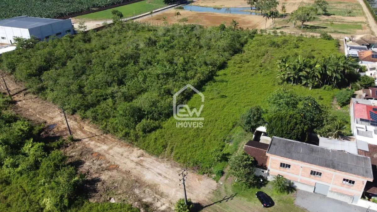 Terreno com Área Total de 10.430m² em Schroeder, SC