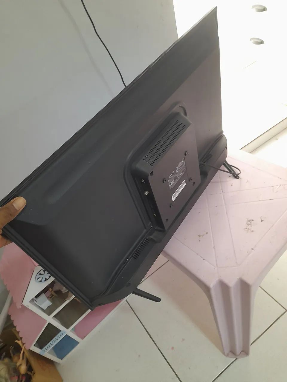 Vendo tv smart 32 polegadas nenhum defeito  - Foto 4