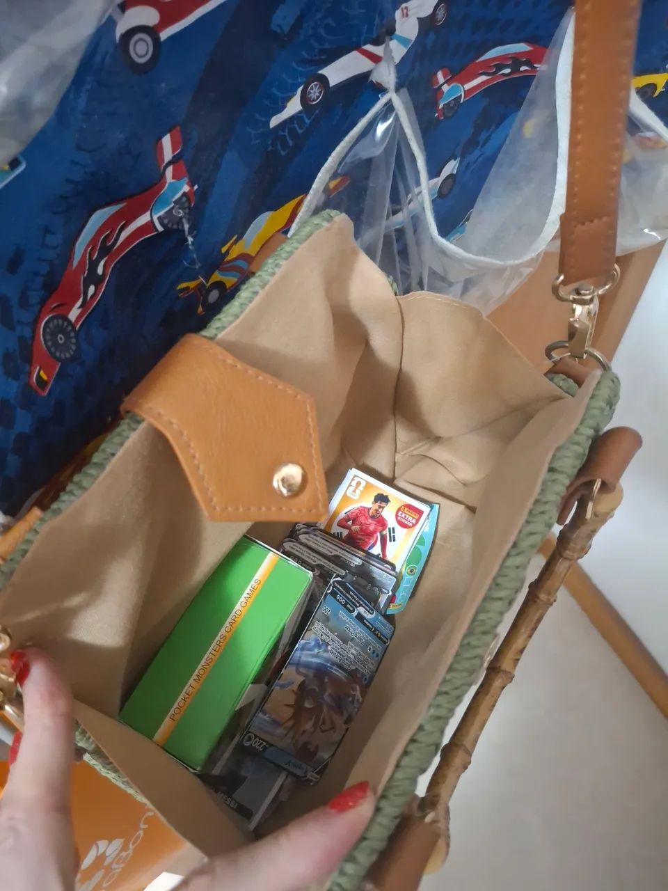 bolsa média com alça estilo bambu e material trancado da bolsa , nova  - Foto 3