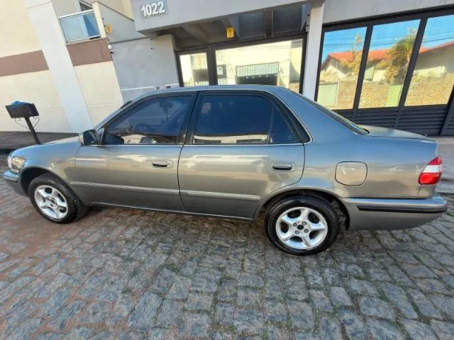 Toyota Corolla XEI 1.8/1.8 Flex 16V Aut. 2002