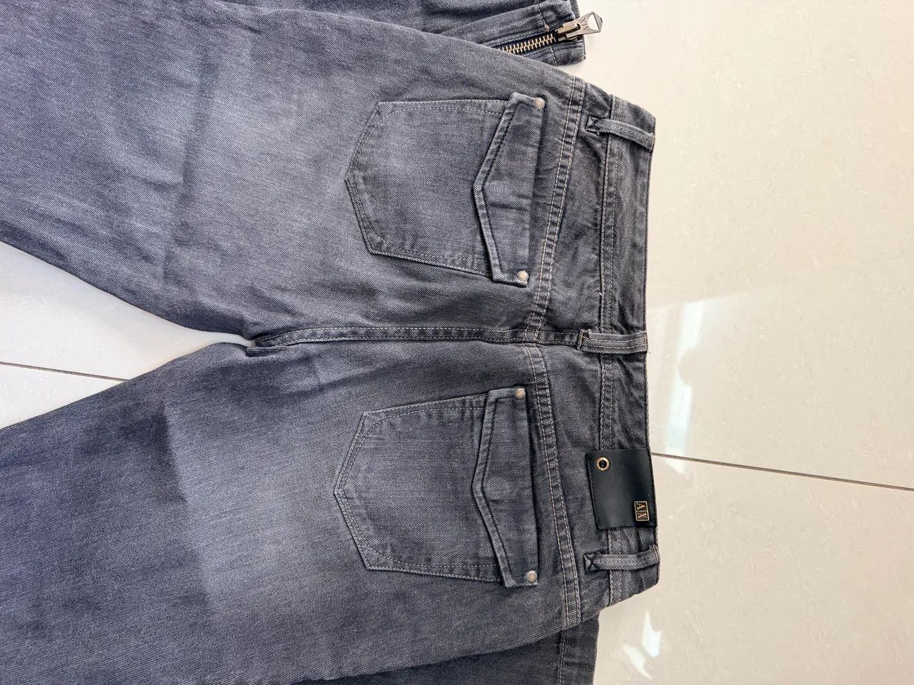 Calça Armani Feminina original - Foto 2