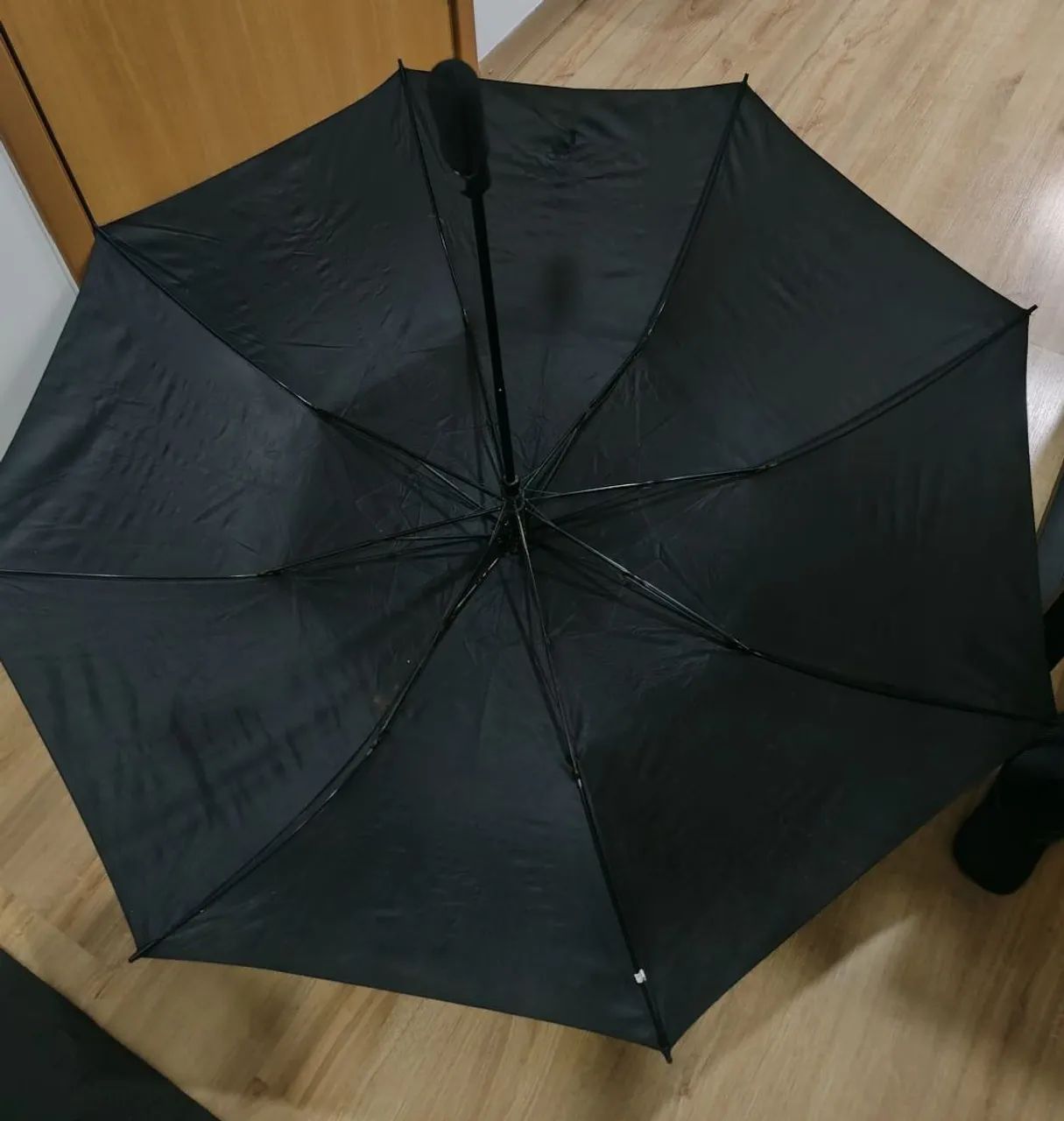 Guarda chuva em ótimo estado 
