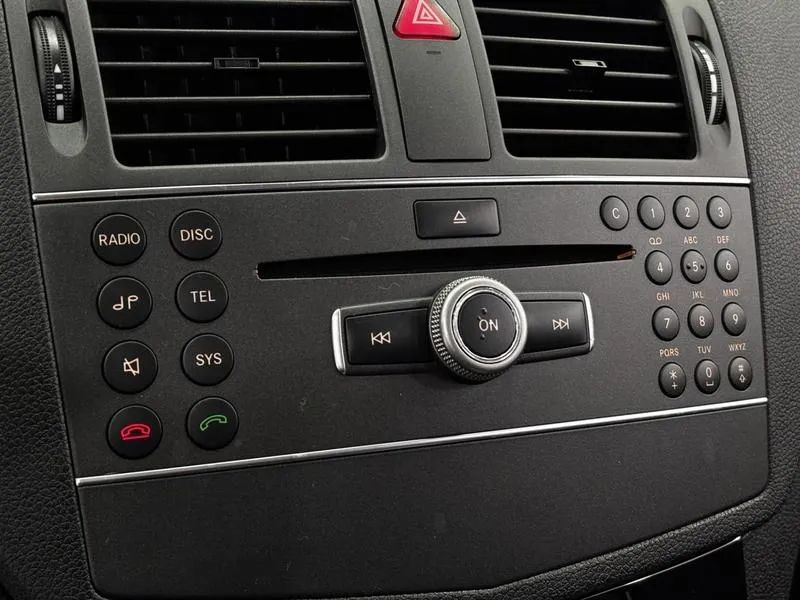 Mercedes-Benz C-180 CGI Classic 1.8 16V 156cv Aut. 2011 - Foto 12
