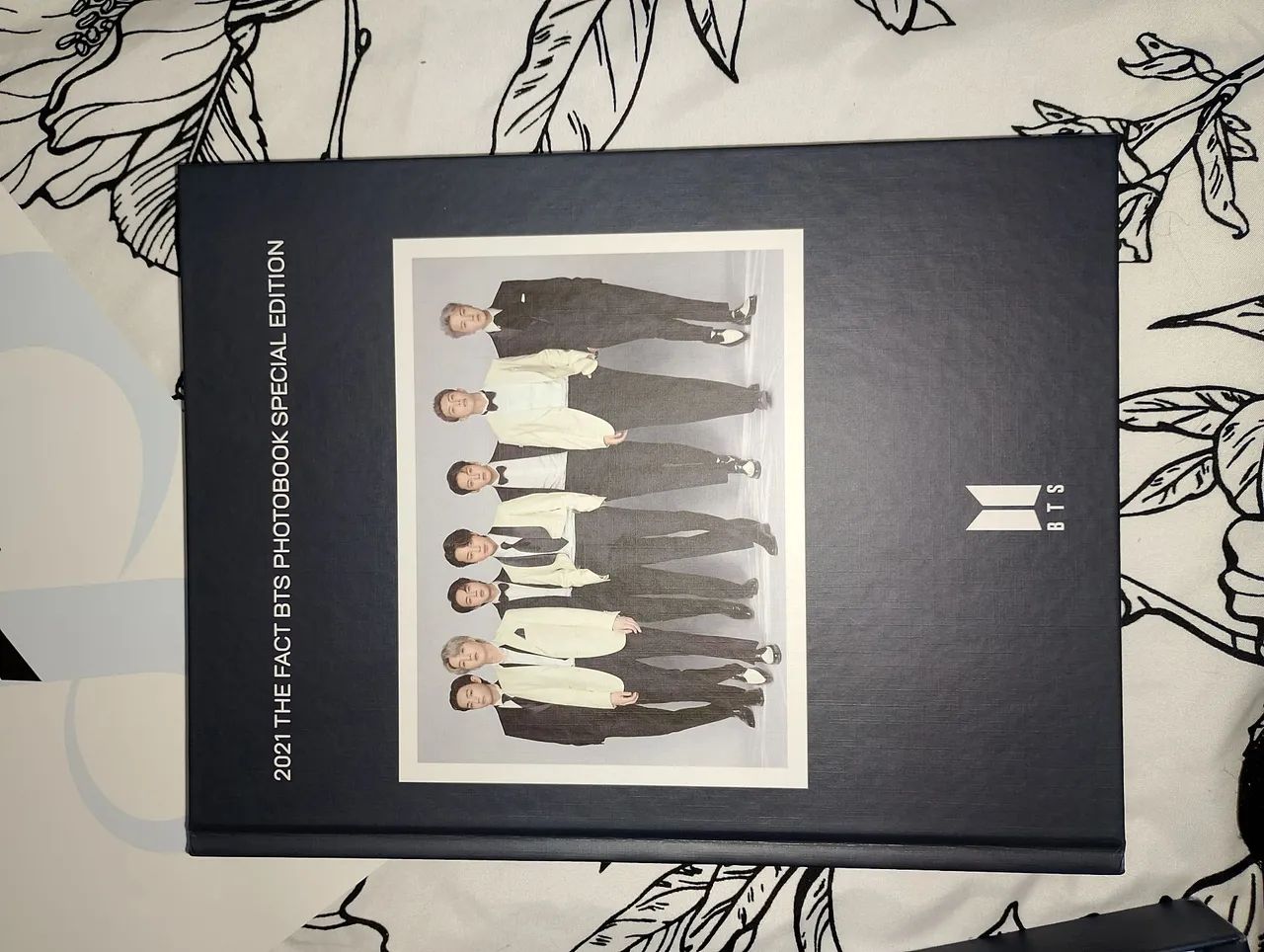 VENDO ÁLBUM BTS - THE FACT BTS PHOTOBOOK SPECIAL EDITION 2021