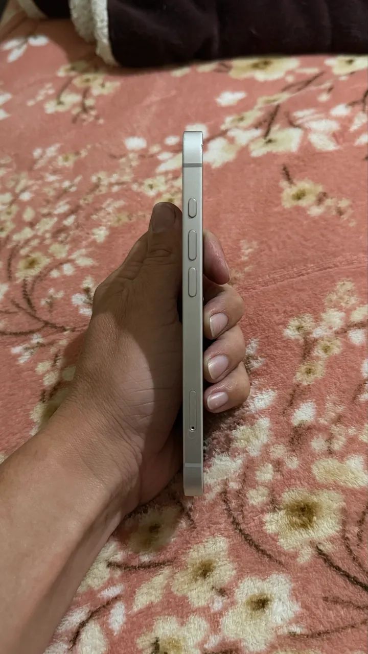 iPhone 16e 128GB Branco - Foto 2