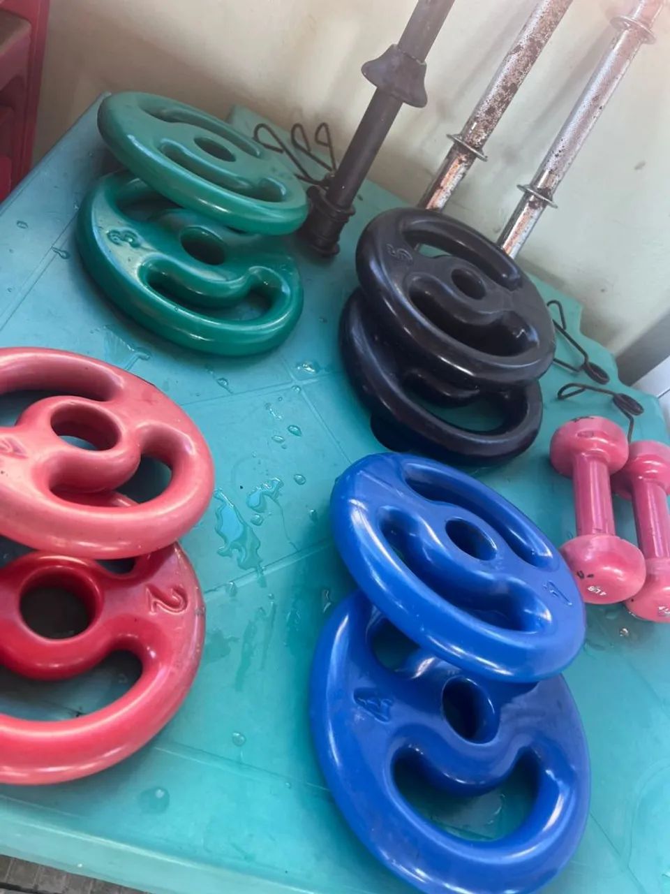 Vende -se , so  vendo completo