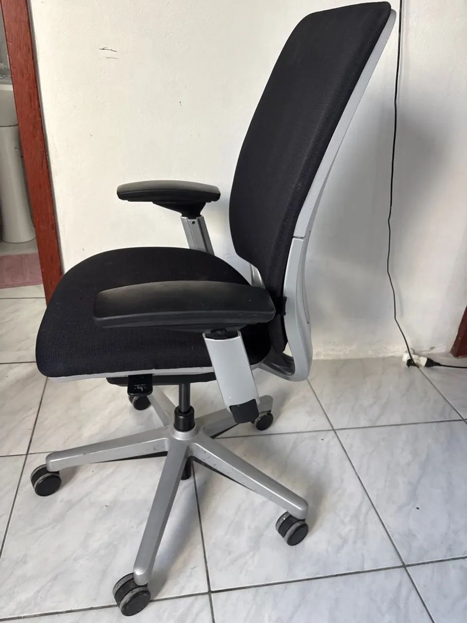Cadeira de escritório  - Foto 3