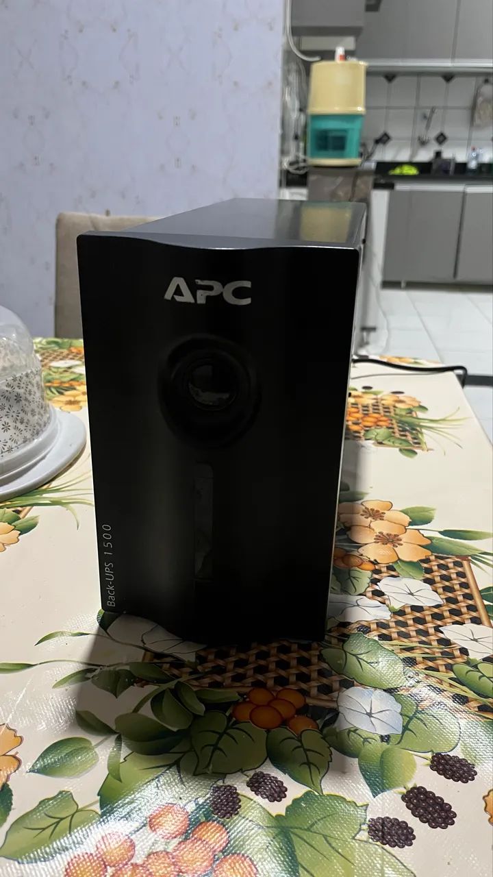 Nobreak APC Back-UPS 1500 BI NN (1500VA / ~825W)