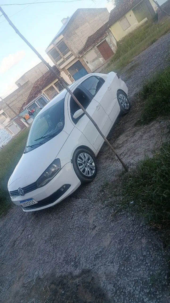 Volkswagen Voyage 2014