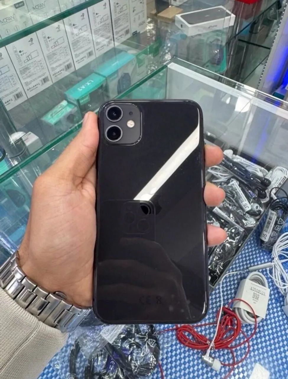 iPhone 11-Black - Foto 2