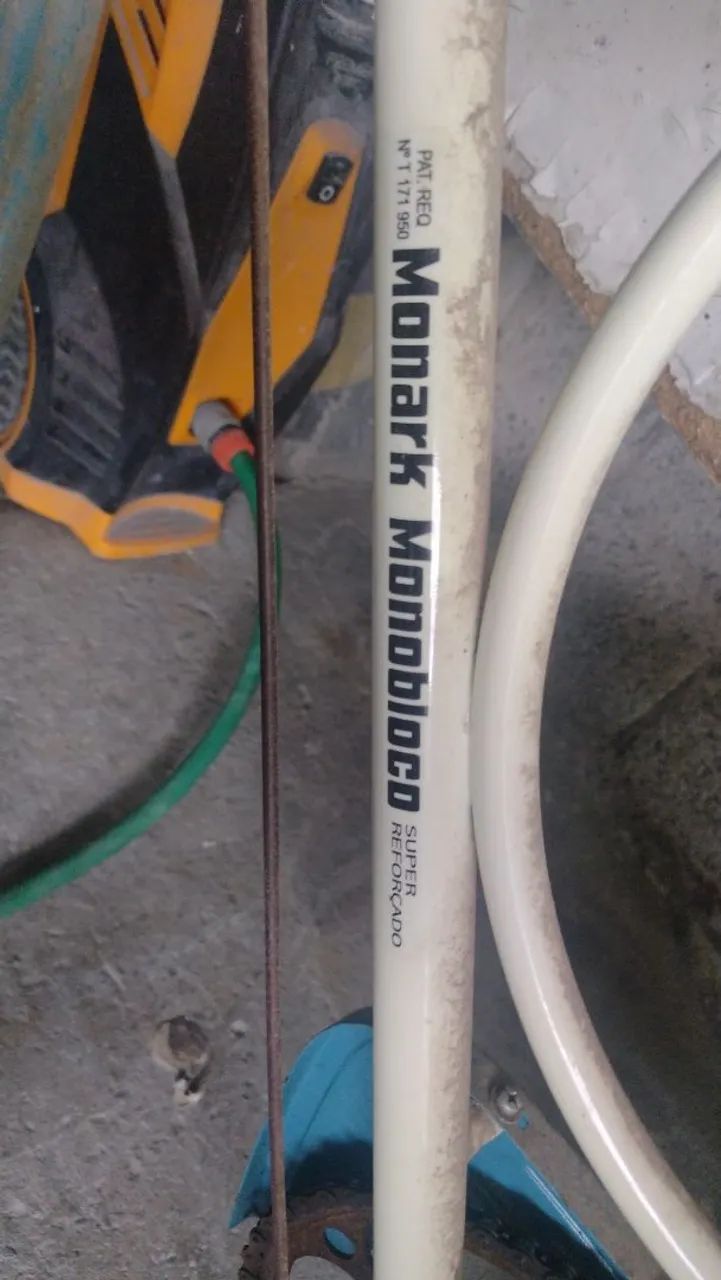 Bicicleta antiga aro 28 - Foto 5