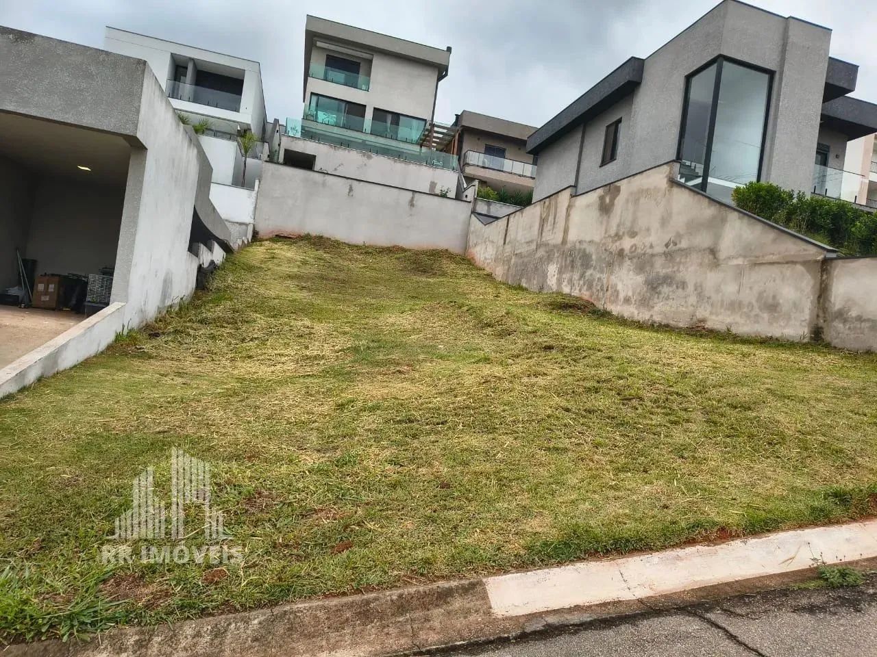 RR8968 Terreno 358m² CONDOMÍNIO RESERVA SANTA ANNA - OPORTUNIDADE - Santana de Parnaíba SP