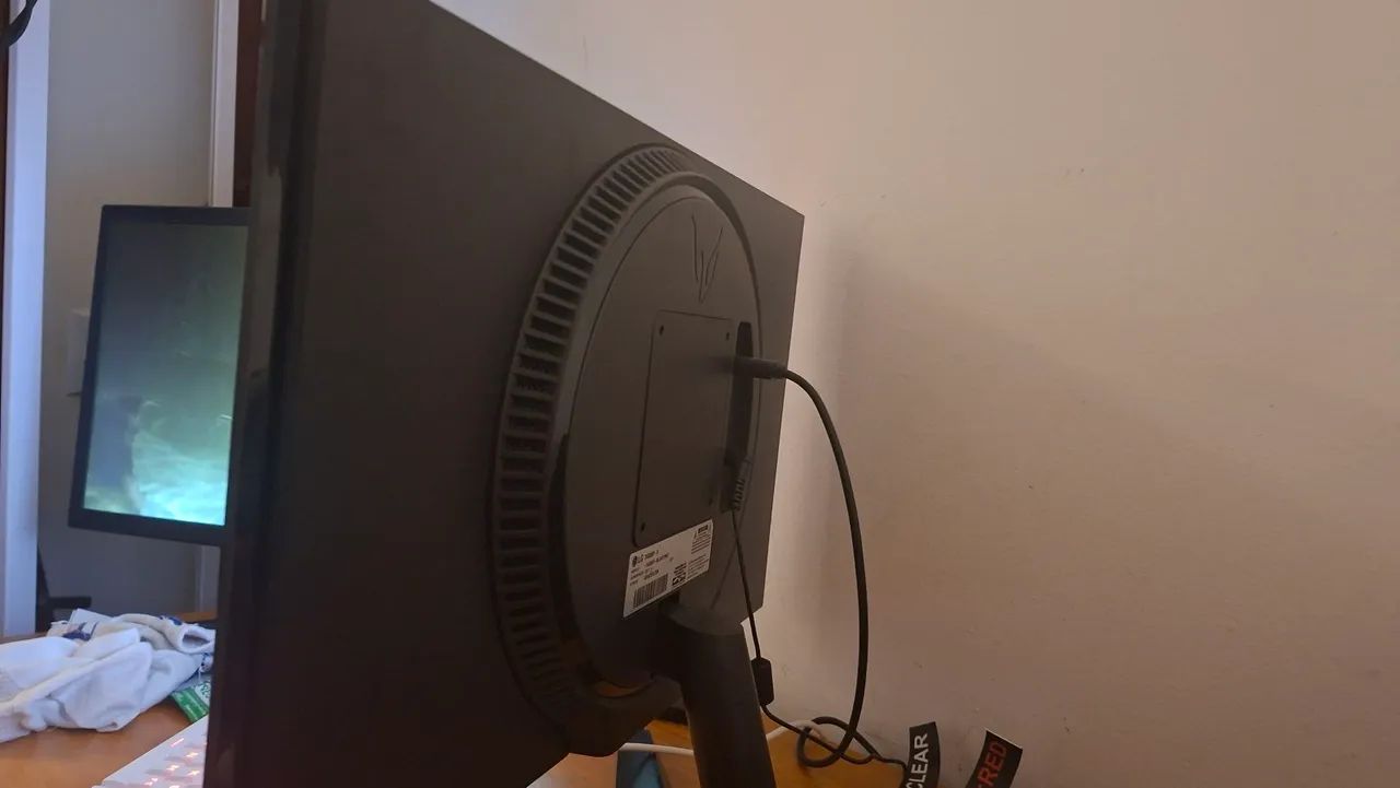 Monitor Lg Ultragear 24 Polegadas 180HZ - Foto 2