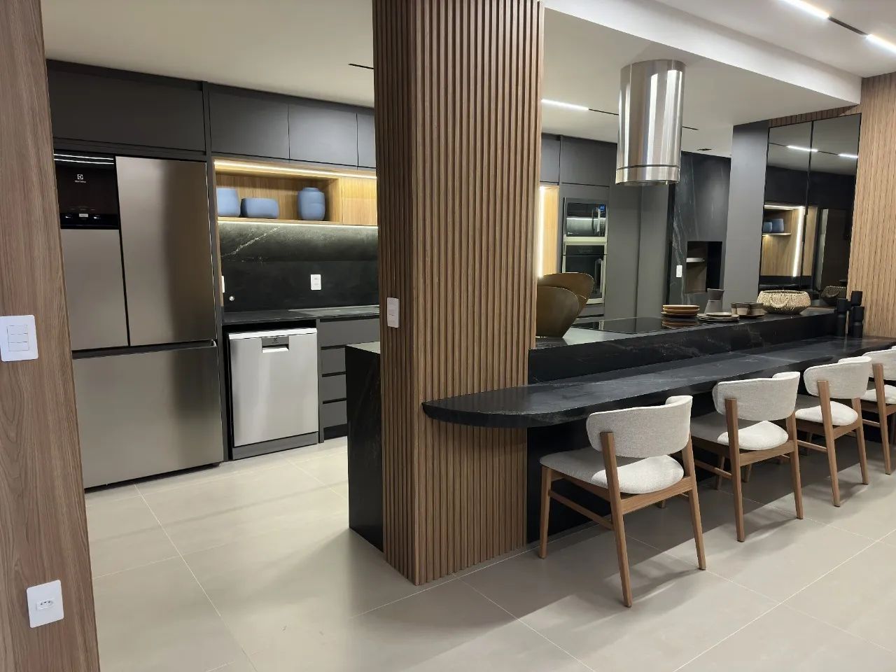 Apartamento em Jurerê finamente mobiliado - Foto 4
