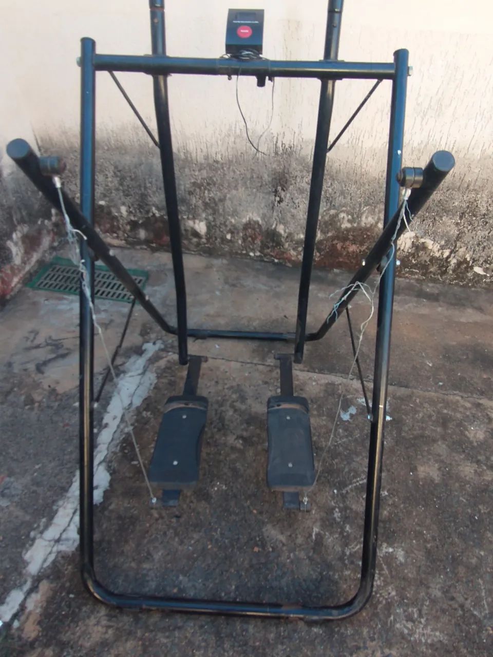 Desapego Aparelho de ginástica (simulador de caminhada) - Foto 5