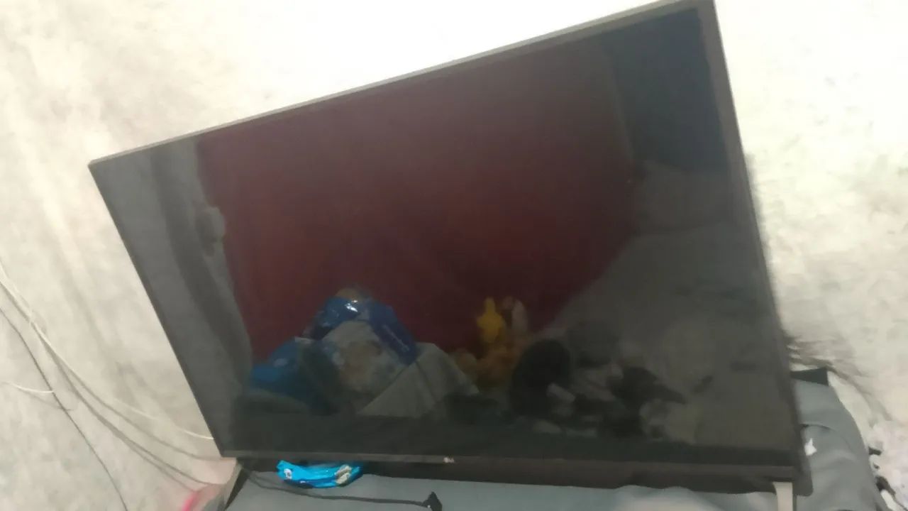 Vendo duas tv 43 e 49 